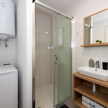 Mobilna Kucica Emma, Kamp Vala Campingplatz *