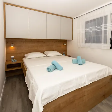 Mobilna Kucica Emma, Kamp Vala Campingplatz