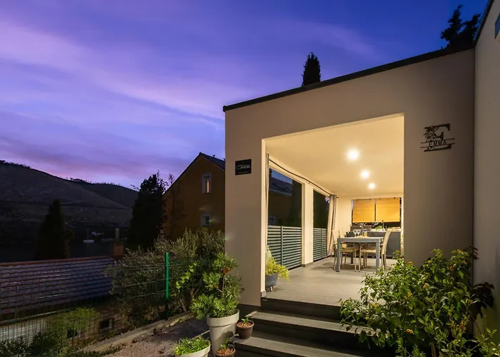 Mobilna Kucica Emma, Kamp Vala Kemp Grebaštica